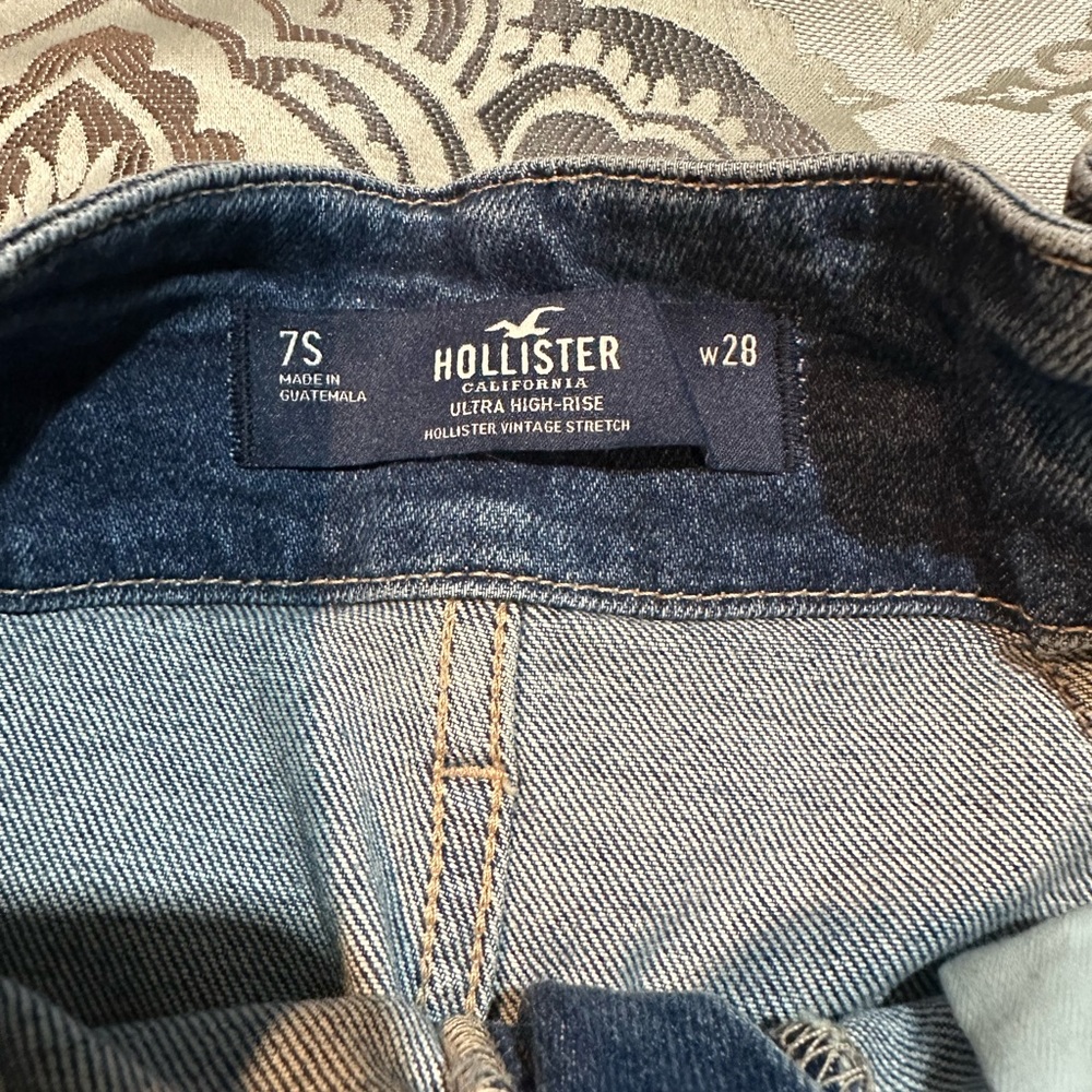 Hollister Dad jeans size 7S (short) new w/o tags ultra high waist